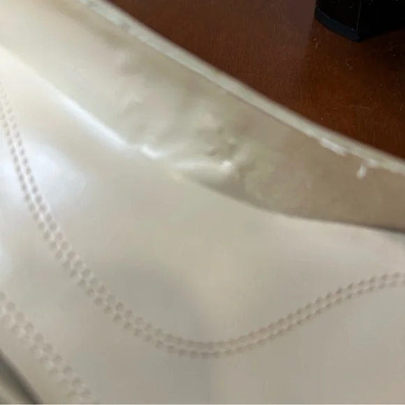 Tahari Leather "Maisy" Cap Toe Block Heel 7M - Picture 4 of 11